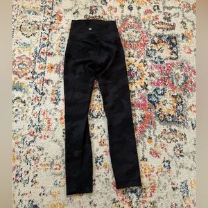 camo lululemon wonder train leggings size 0 23”